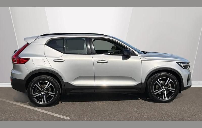 Used Volvo XC40 Plus 197 HP (144 kW) 2023 Silver SUV