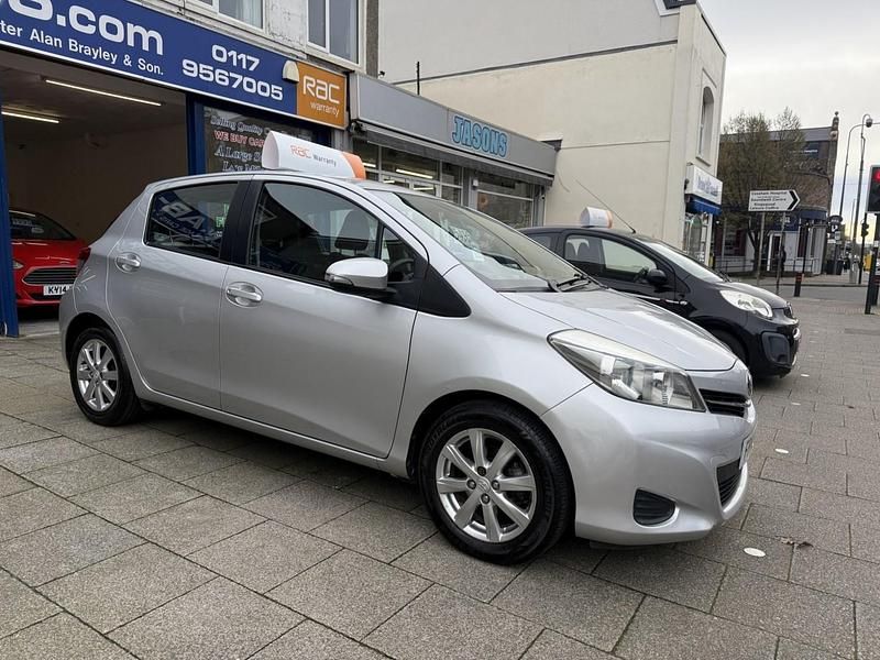 Used Toyota Yaris 2014 Silver Hatchback