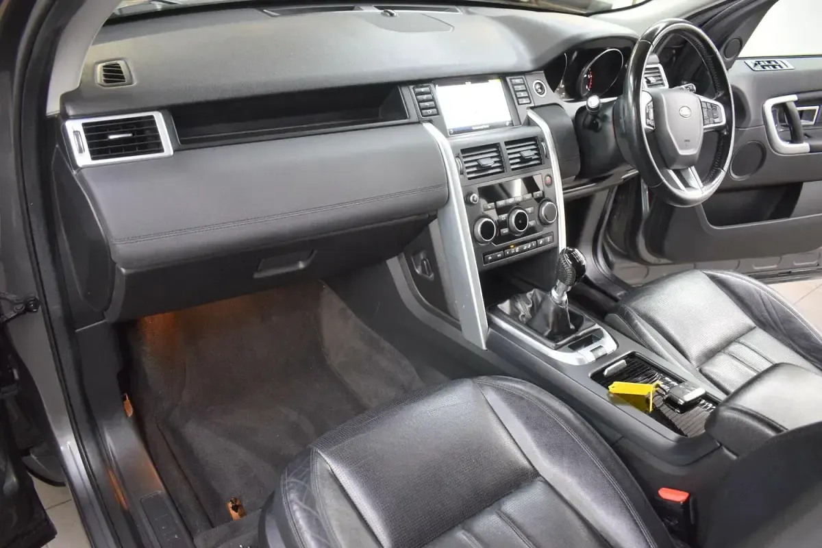 Used Land Rover Discovery Sport HSE 180 HP (132 kW) 2017 Grey SUV
