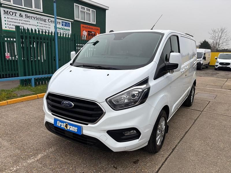 Used Ford Transit Custom Limited 130 HP (95 kW) 2023 White Van