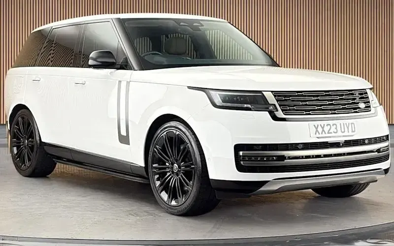 Used Land Rover Range Rover SE 400 HP (294 kW) 2023 SUV
