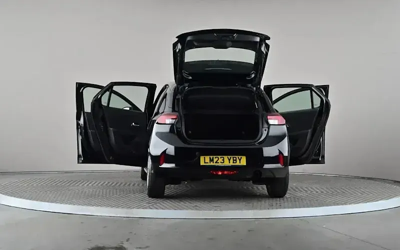 Used Vauxhall Corsa Design Edition 101 HP (74 kW) 2023 Black Hatchback