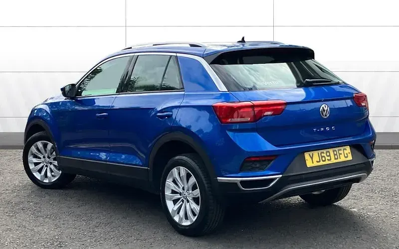 Used VW T-Roc SE 150 HP (110 kW) 2020 Blue SUV