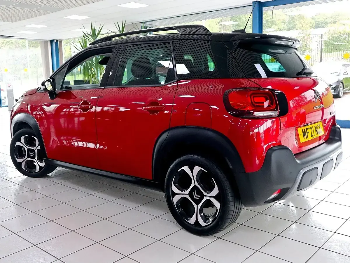 Used Citroën C3 PureTech 2021 Pepper red Hatchback