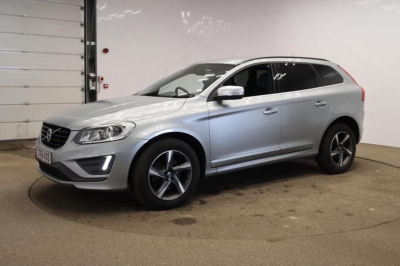 Used Volvo XC60 R-Design 190 HP (139 kW) 2015 Silver SUV