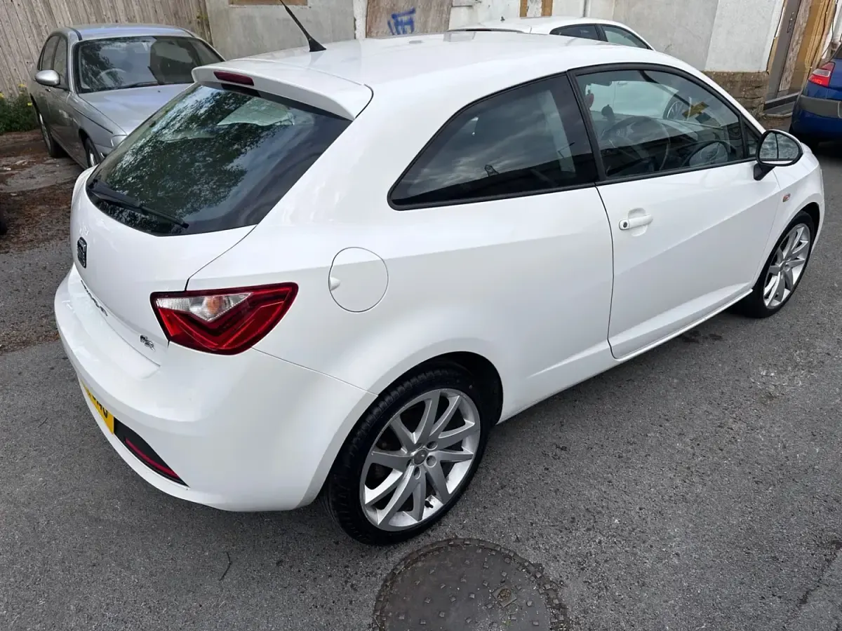 Second-hand Seat Ibiza FR 2013 Alb Hatchback