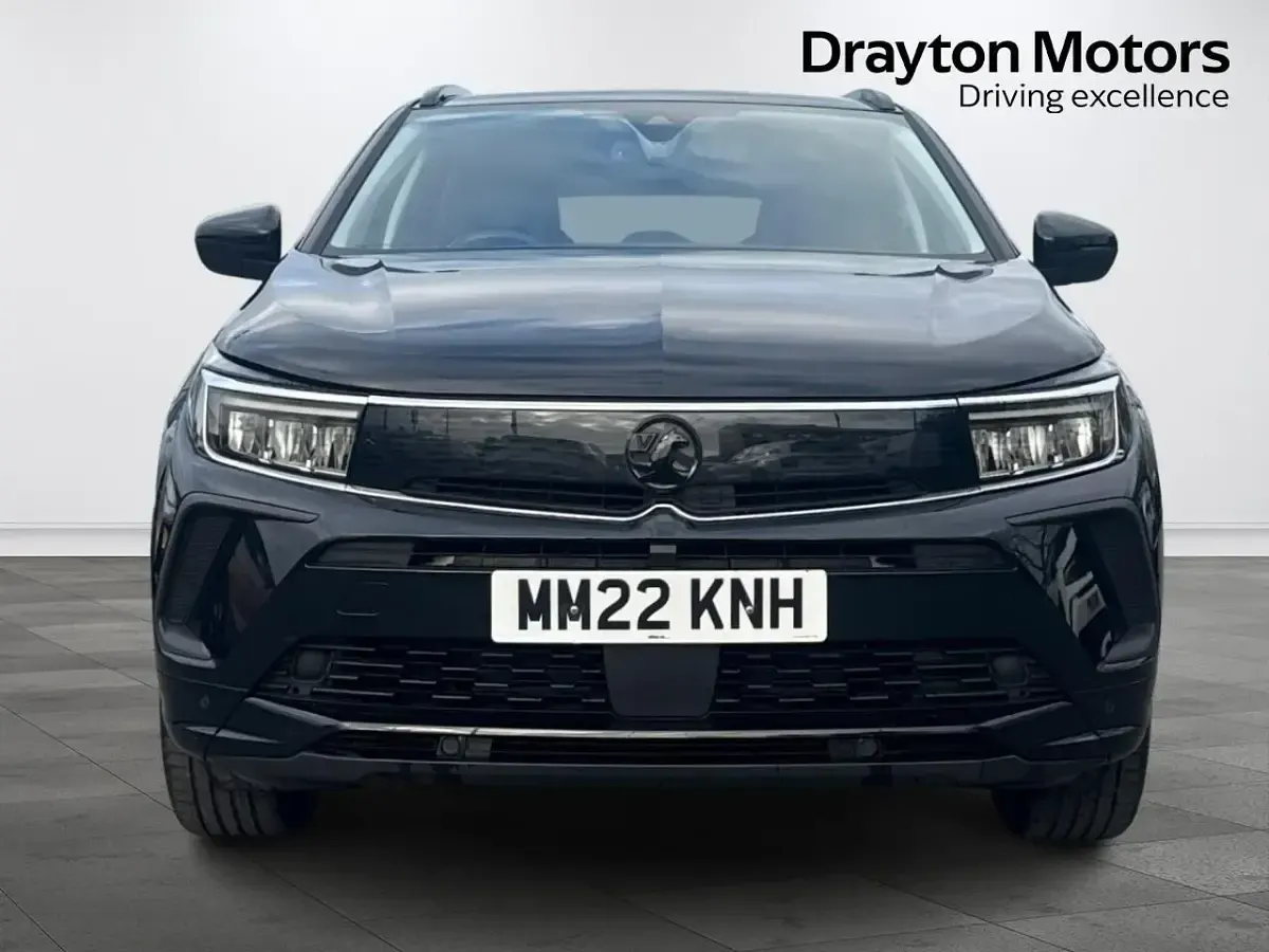 Second-hand Vauxhall Grandland X GS Line 130 CP (95 kW) 2022 Negru SUV