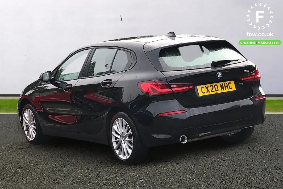 Used BMW 118 Comfort Edition 140 HP (102 kW) 2020 Black Hatchback