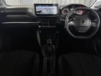 Używany Peugeot 208 Style 101 KM (74 kW) 2025 Szary Hatchback