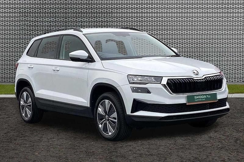 Moon white metallic Used 2024 Skoda Karoq SE Drive SUV | £20,991 (Good price) - Image 1/4