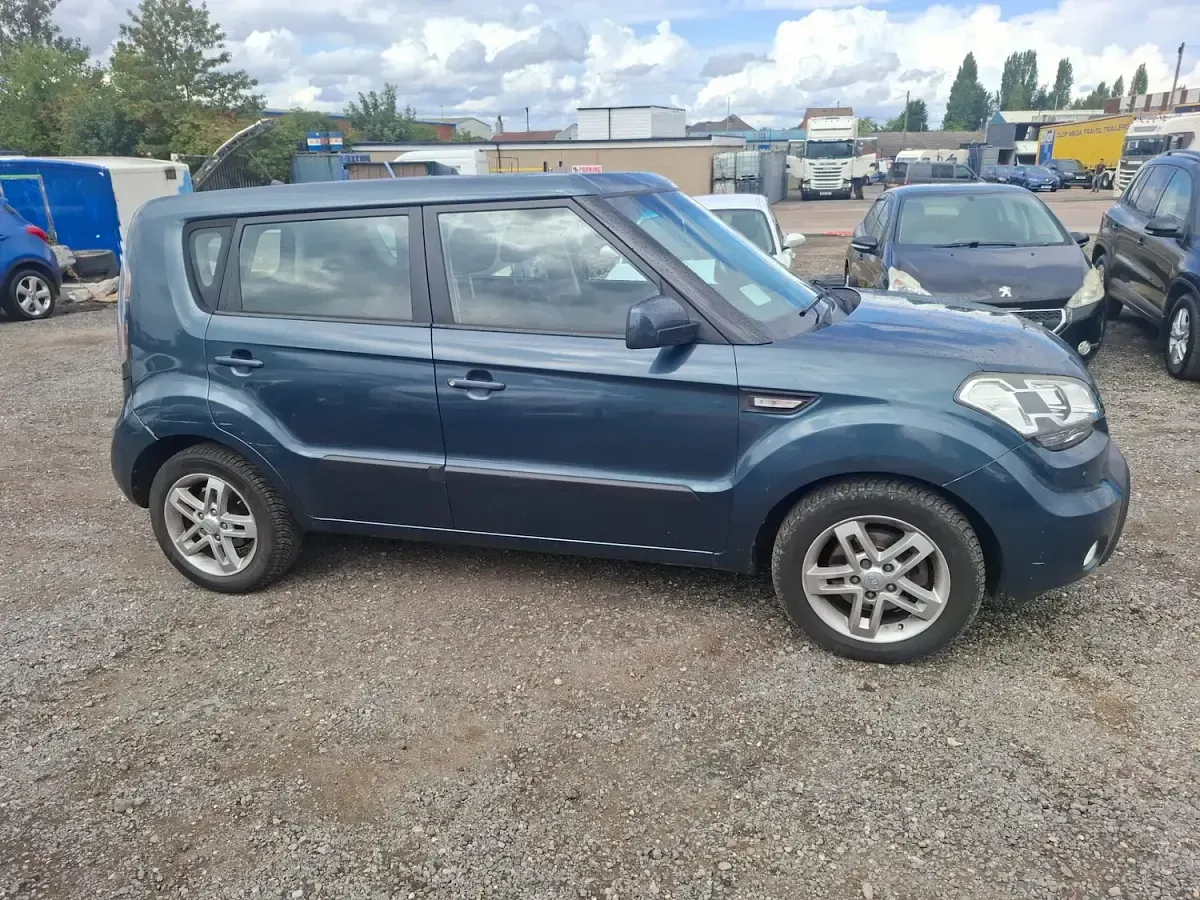 Used Kia Soul 126 HP (92 kW) 2010 Blue SUV