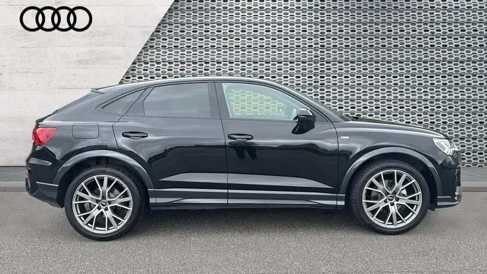 Used Audi Q3 Black Edition 150 HP (110 kW) 2025 Black SUV
