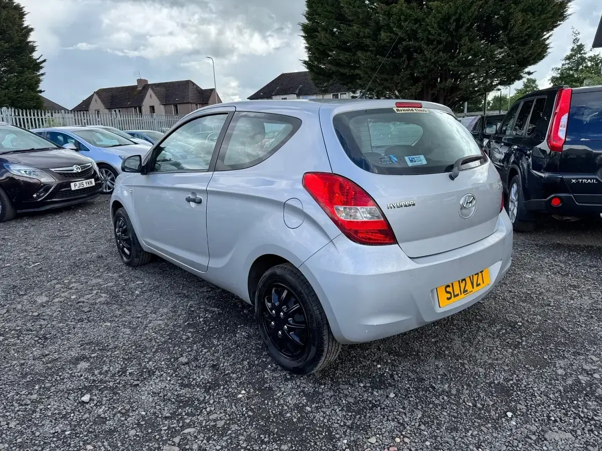 Used Hyundai i20 Classic 2012 Silver Hatchback