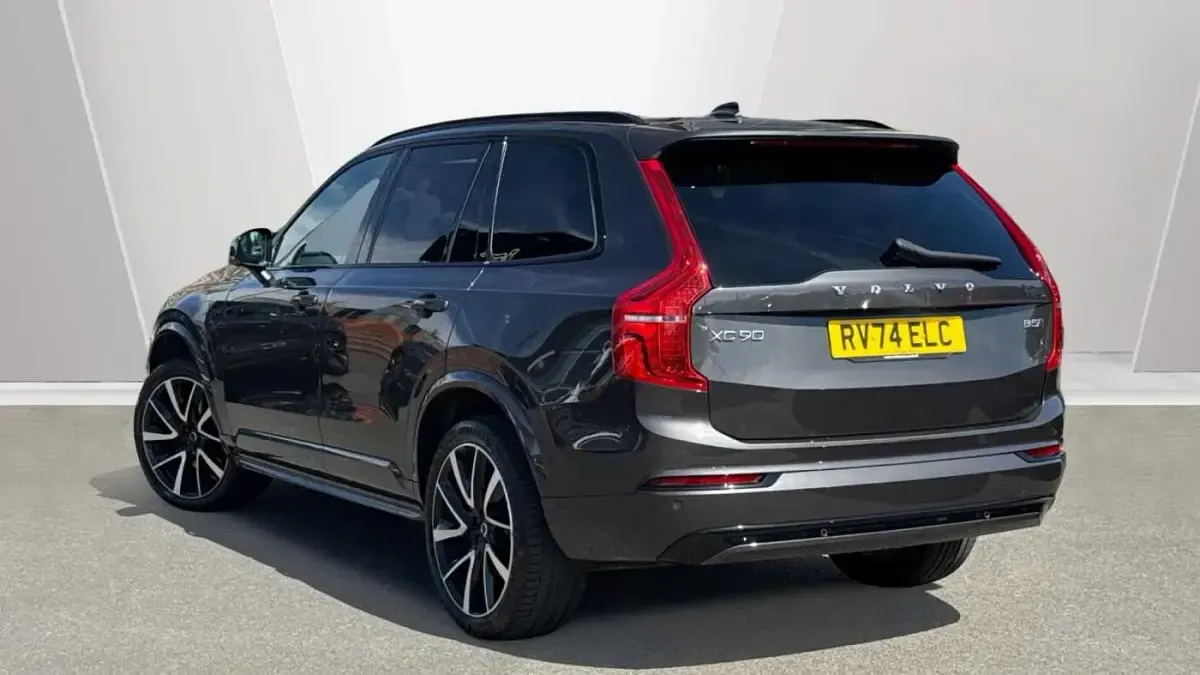 Used Volvo XC90 Plus 247 HP (181 kW) 2025 SUV