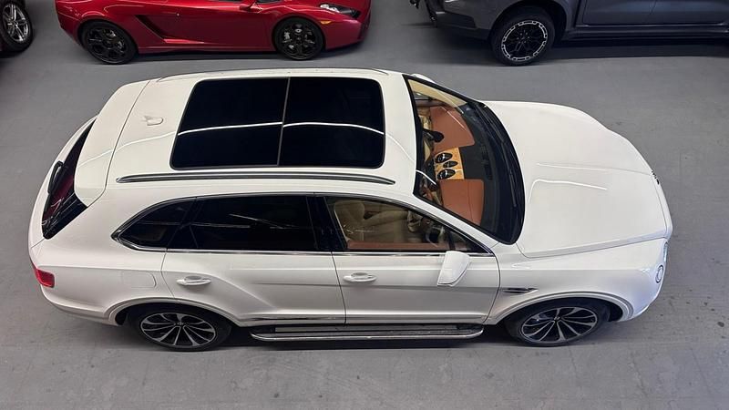 Used Bentley Bentayga 608 HP (447 kW) 2016 White SUV