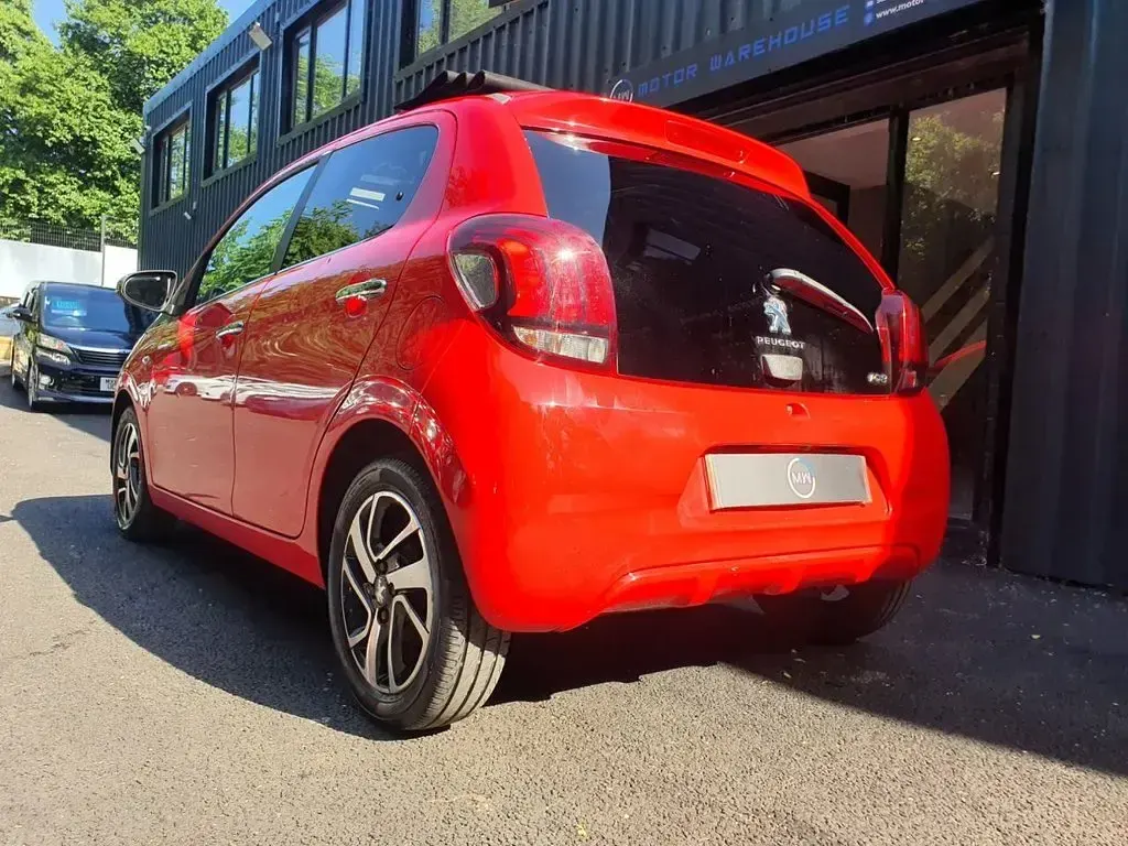 Used Peugeot 108 Allure 82 HP (60 kW) 2015 Red Hatchback