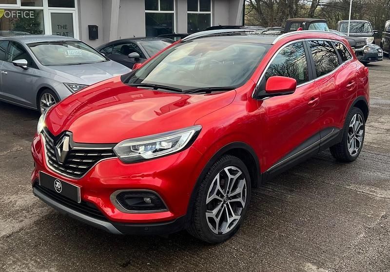 Red Used 2019 Renault Kadjar GT-Line SUV | £13,995 (Fair price) - Image 1/4