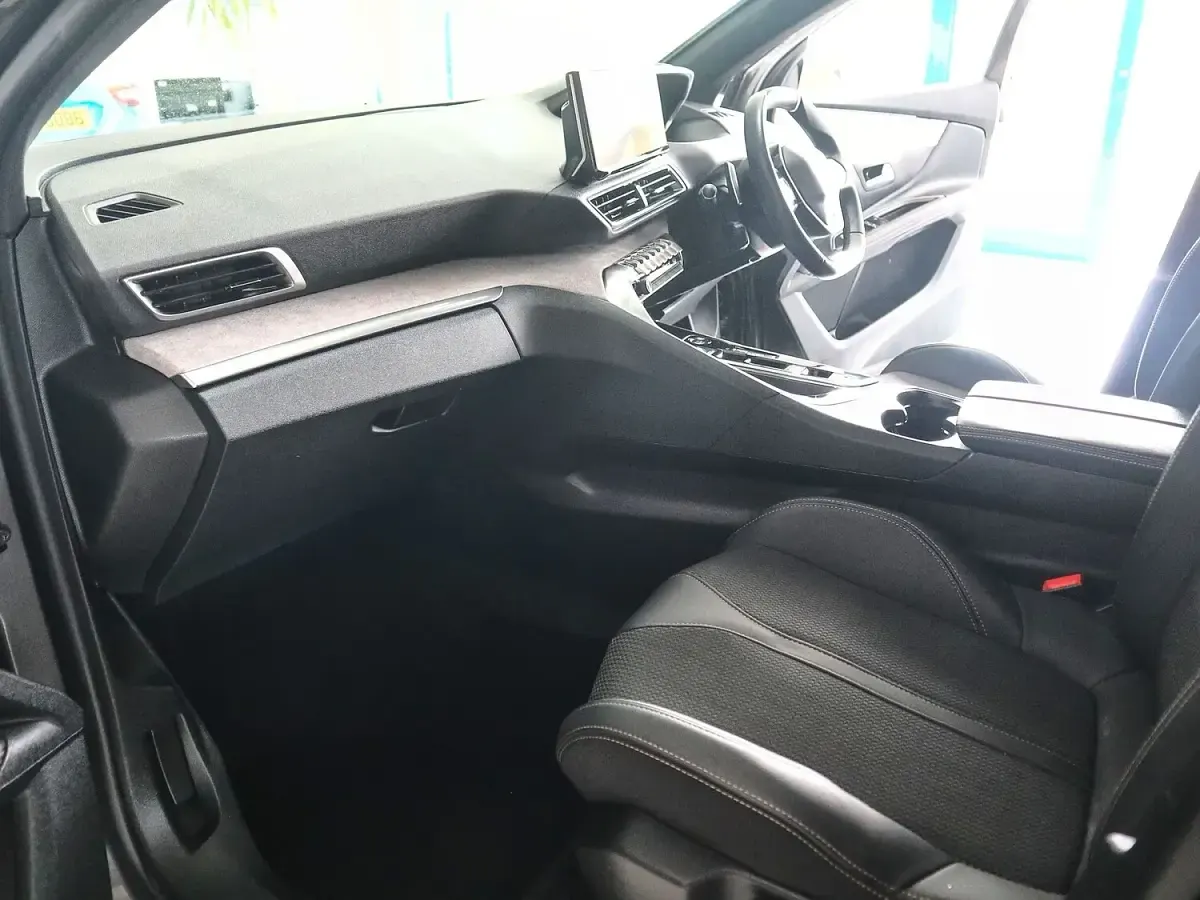 Used Peugeot 5008 GTi 130 HP (95 kW) 2023 Grey SUV