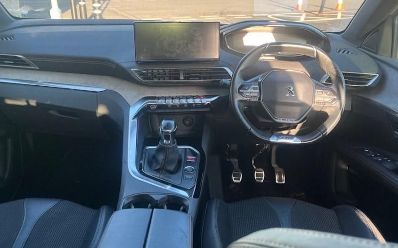 Used Peugeot 3008 GTi 131 HP (96 kW) 2022 White Estate