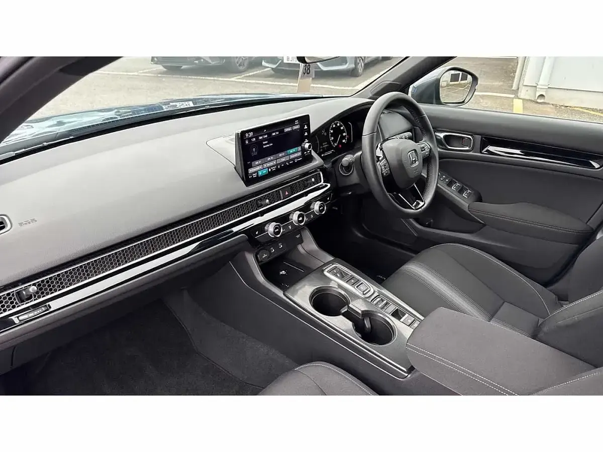 Used Honda Civic Elegance 143 HP (105 kW) 2025 Blue Hatchback