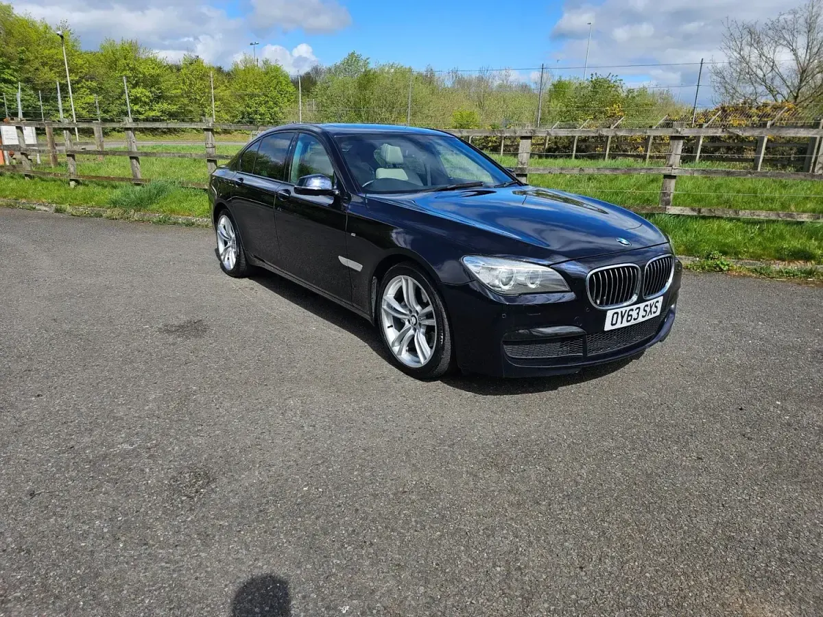 Begagnad BMW 730 M Sport 2013 Svart Sedan