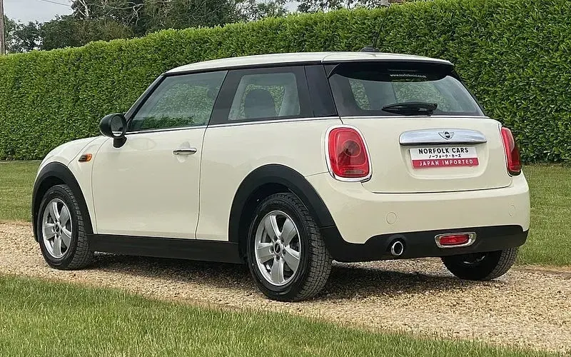 Used Mini ONE Hatch 102 HP (75 kW) 2017 Hatchback