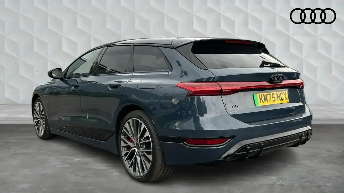 New Audi A6 e-tron Performance 100 kW (136 HP) 2025 Plasma blue Estate