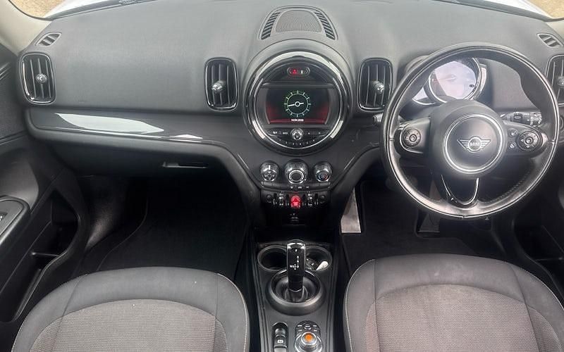 Begagnad Mini Cooper Classic 136 HK (100 kW) 2020 Halvkombi