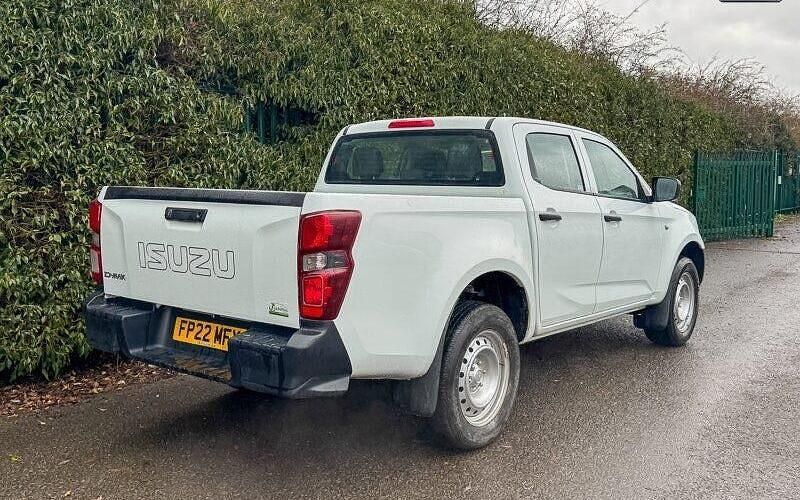 Used Isuzu D-Max 165 HP (121 kW) 2024 Pickup