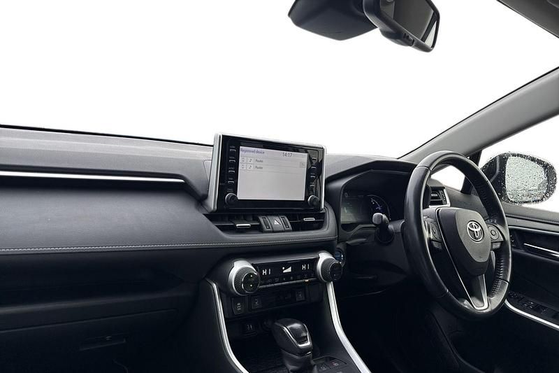 Used Toyota RAV4 Hybrid 222 HP (163 kW) 2019 White SUV