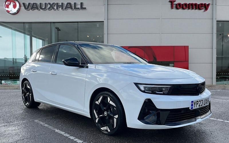White Used 2023 Vauxhall Astra GSe Hatchback | £17,258 (Super price) - Image 1/4