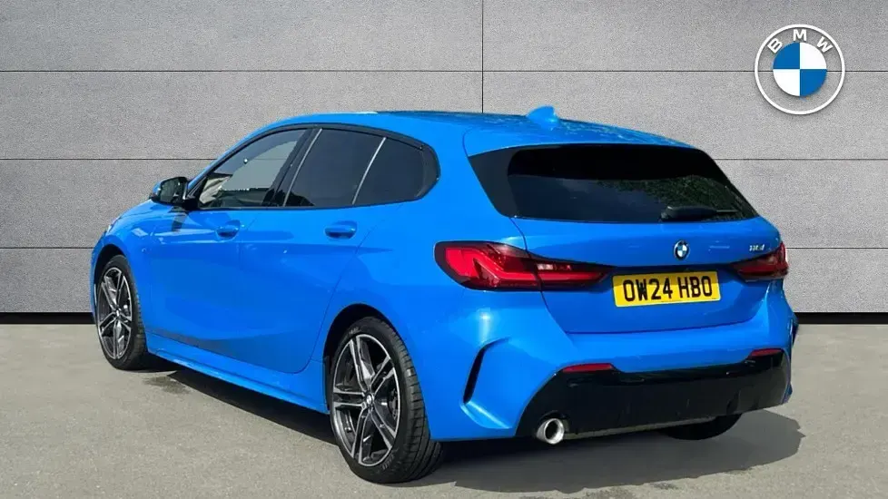 Used BMW 118 M Sport 134 HP (98 kW) 2024 Blue Hatchback