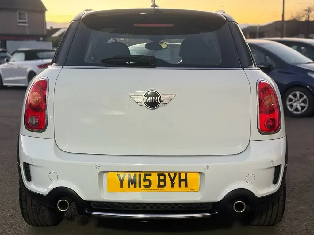 Used Mini Cooper SD Countryman 143 HP (105 kW) 2015 White SUV