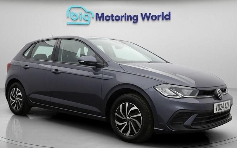 Used 2026 VW Polo Life Hatchback | £16,900 (Good price) - Image 1/4