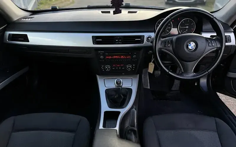 Used BMW 320 177 HP (130 kW) 2008 Black Coupe