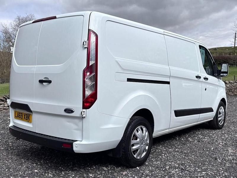 Used Ford Transit Custom Trend 105 HP (77 kW) 2020 White Van