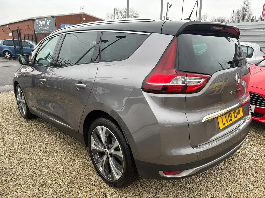 Used Renault Grand Scénic IV Dynamique 110 HP (80 kW) 2018 Grey MPV