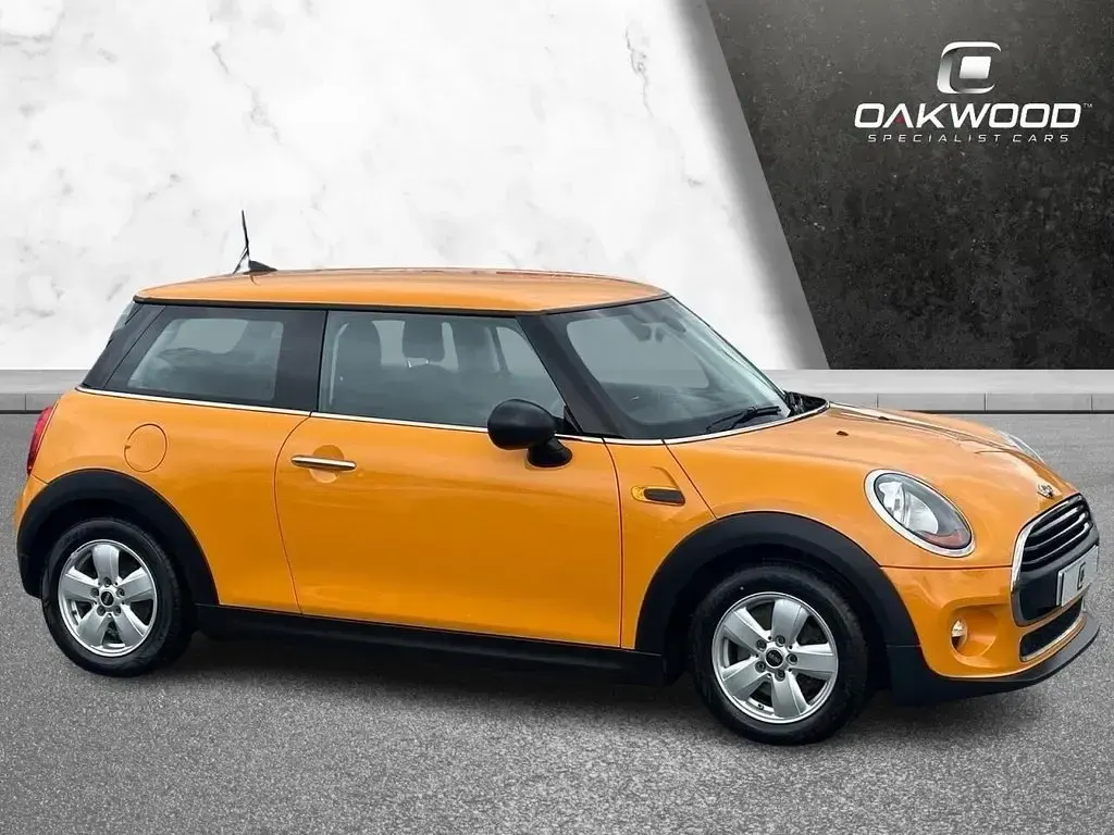 Used Mini ONE Hatch 102 HP (75 kW) 2015 Orange Hatchback