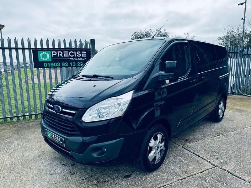 Used Ford Transit Custom Limited 130 HP (95 kW) 2017 Black Van