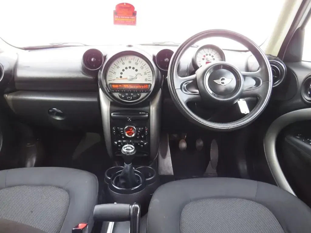 Usado Mini ONE 98 CV (72 kW) 2014 Blanco Utilitario
