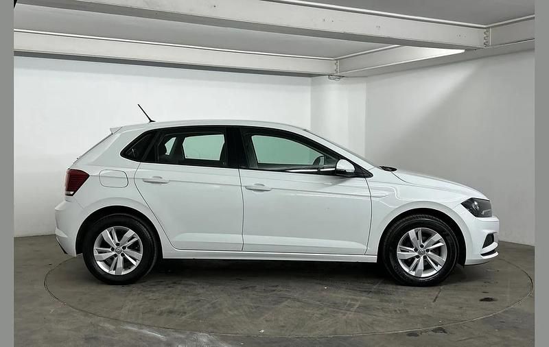Used VW Polo SE 65 HP (47 kW) 2019 White Hatchback