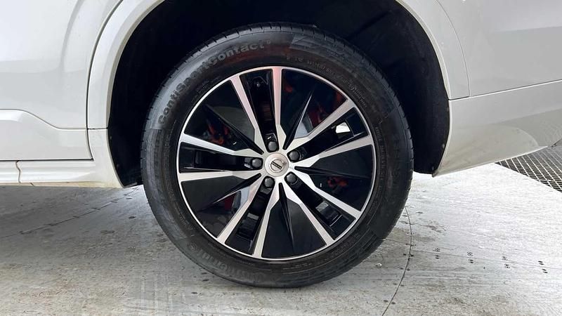 Used Volvo XC90 Momentum 235 HP (172 kW) 2021 White SUV