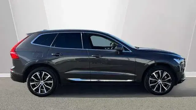 Usado Volvo XC60 Ultra 247 CV (181 kW) 2025 Gris SUV