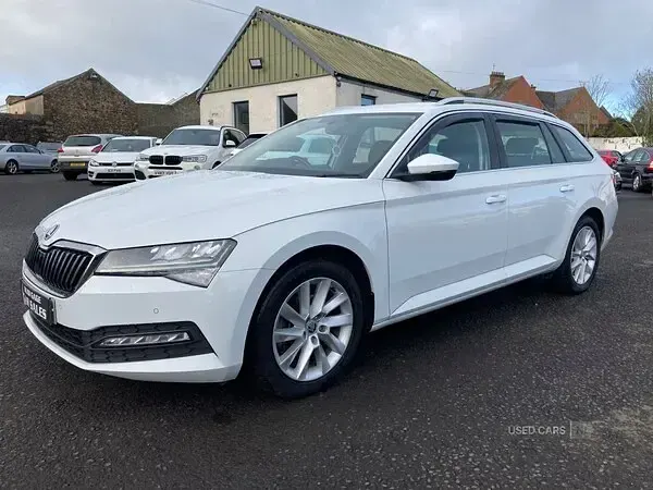 Used Skoda Superb SE 2022 White Estate