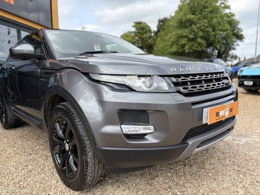 Used Land Rover Range Rover evoque Pure 190 HP (139 kW) 2016 Grey Coupe