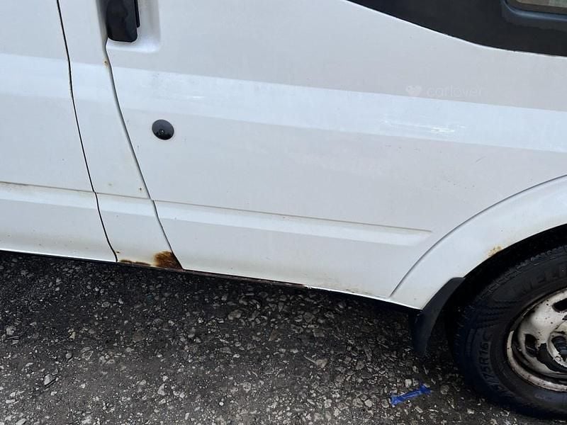 Used Ford Transit 115 HP (84 kW) 2010 White Van