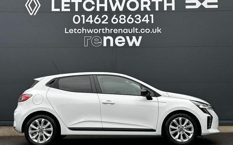 New Renault Clio V 90 HP (66 kW) 2025 Hatchback