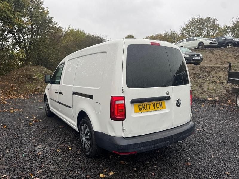 Used VW Caddy Maxi Startline 102 HP (75 kW) 2017 White MPV