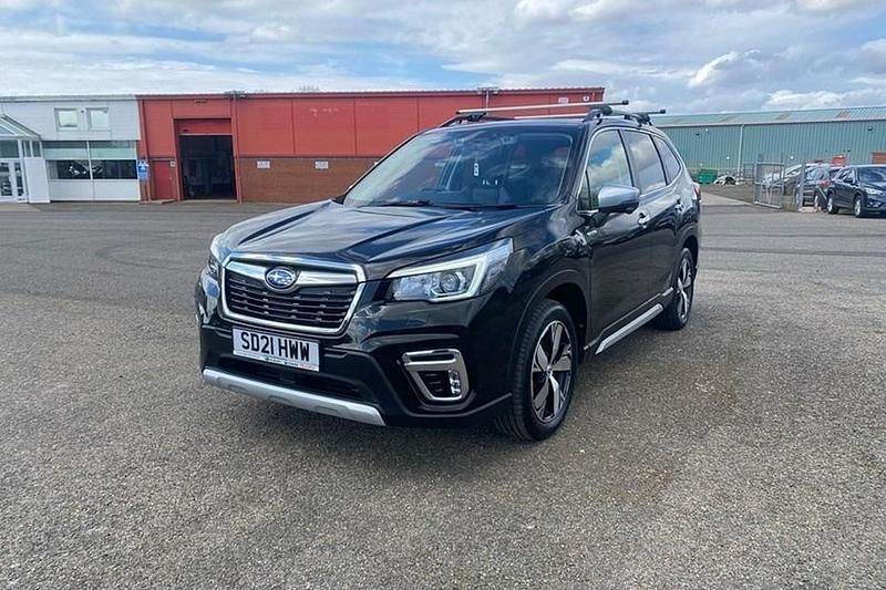 Used Subaru Forester Premium 150 HP (110 kW) 2021 Black SUV