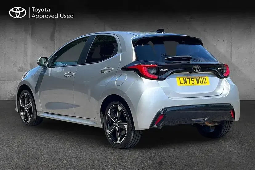 Used Toyota Yaris 130 HP (95 kW) 2025 Silver Hatchback